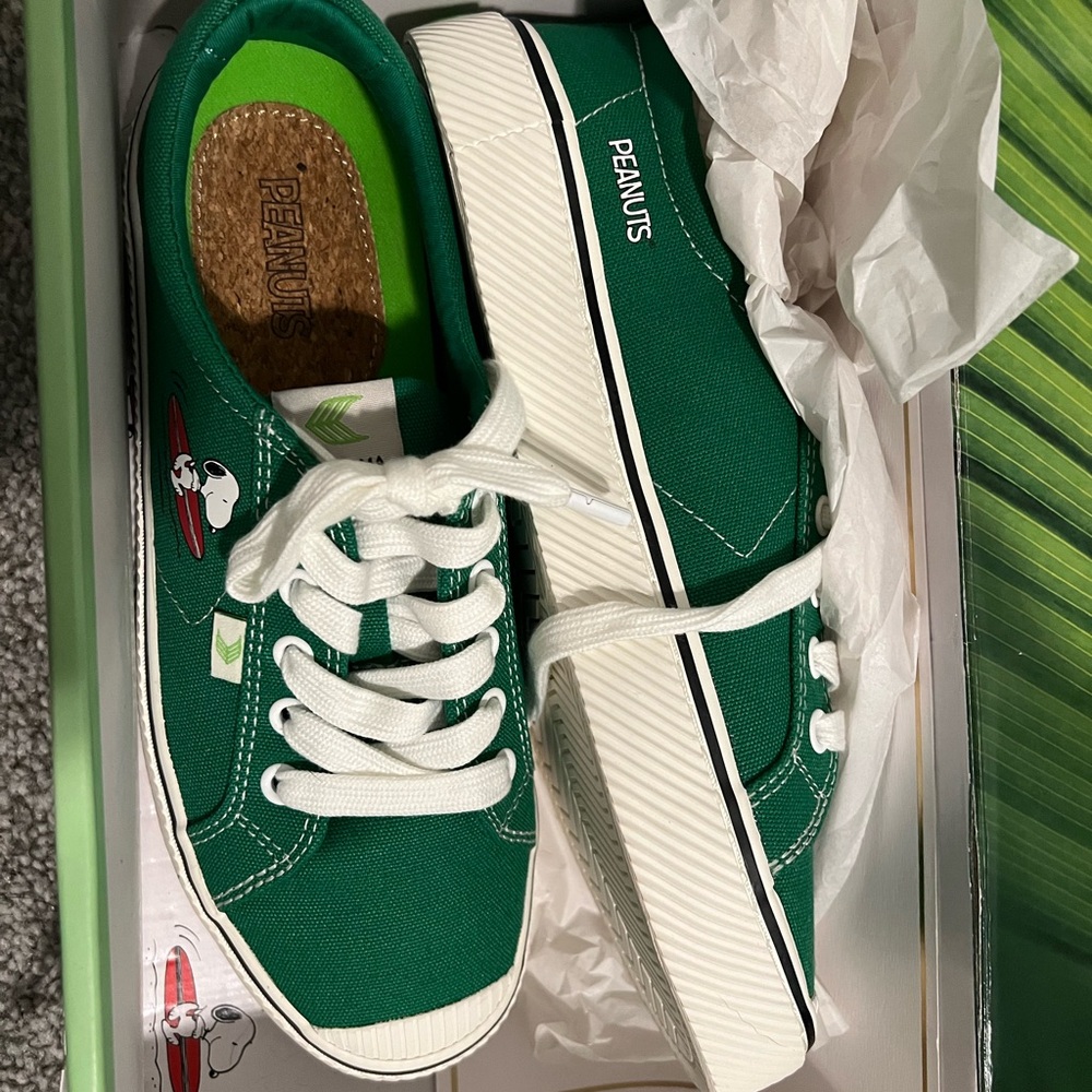 Peanuts Green Sneakers